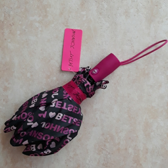 6x*Host Pick*Betsey Johnson umbrella - Picture 4 of 8